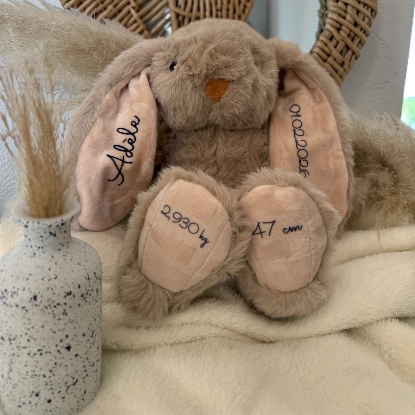 Lapin de Naissance Personnalisé – Peluche Souvenir Bébé