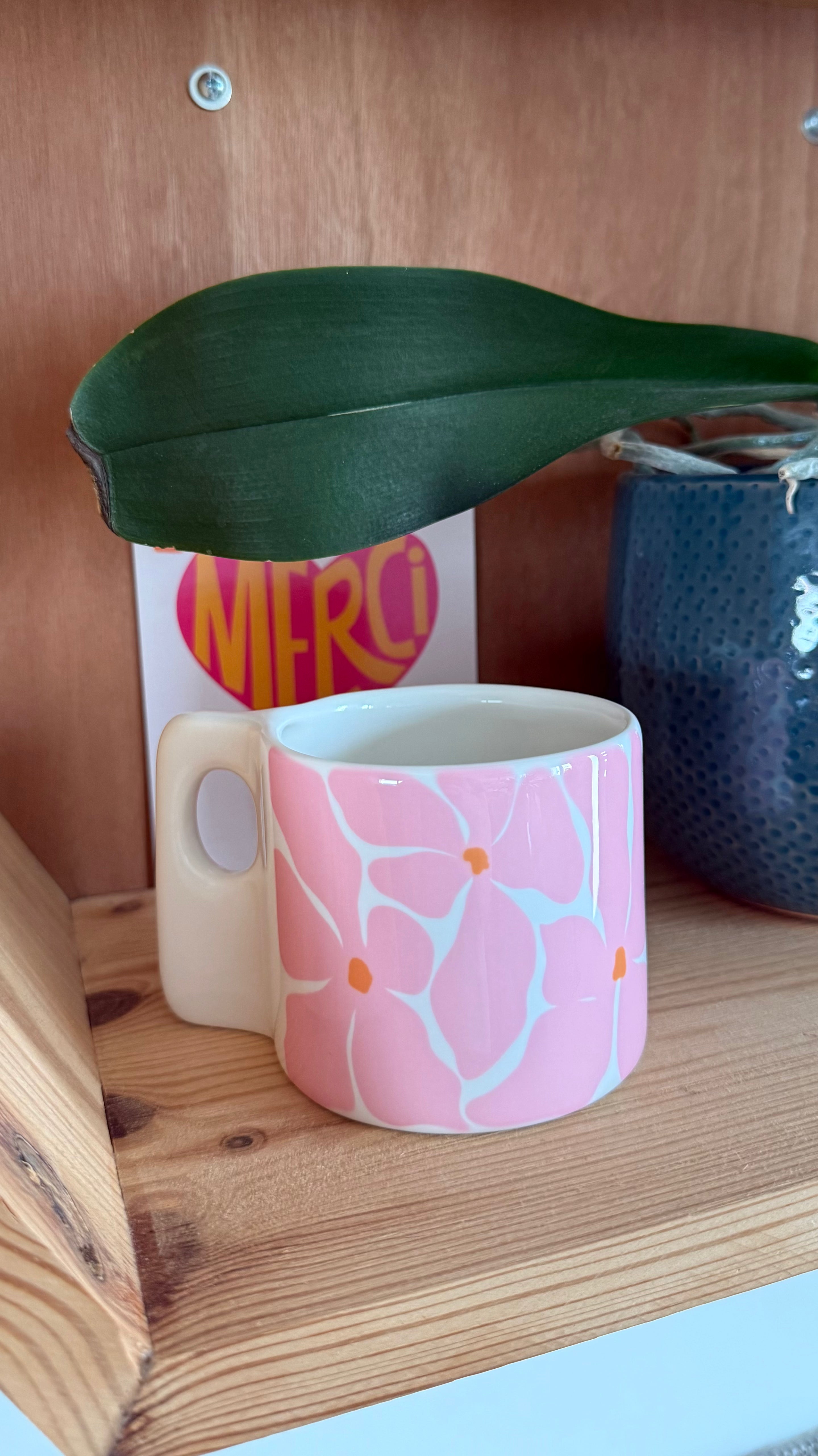 Mug fleuri rétro en céramique