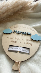 Support bracelet de naissance personnalisé en bois – Ballon