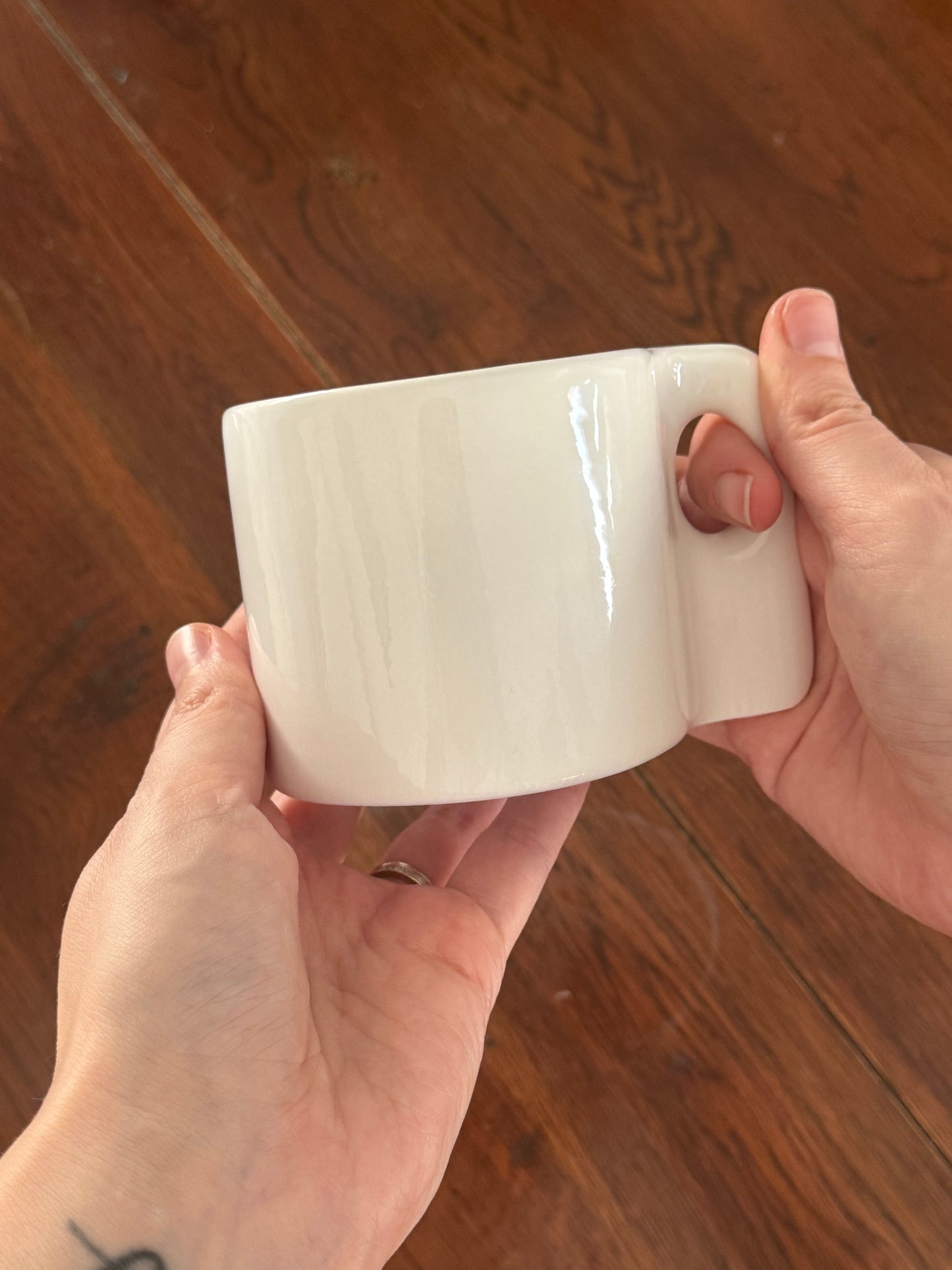 Mug entièrement personnalisé à partir de votre idée, photo ou souvenir